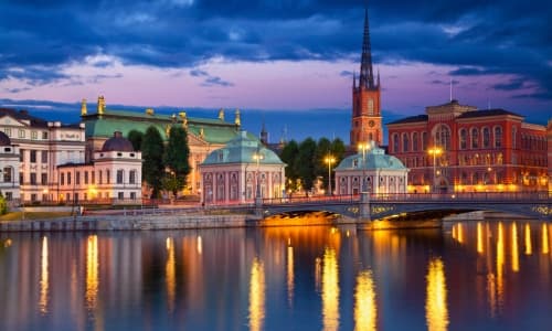 Suecia - Estocolmo - panorámica casco antiguo. Panorámica del casco antiguo de Estocolmo al atardecer